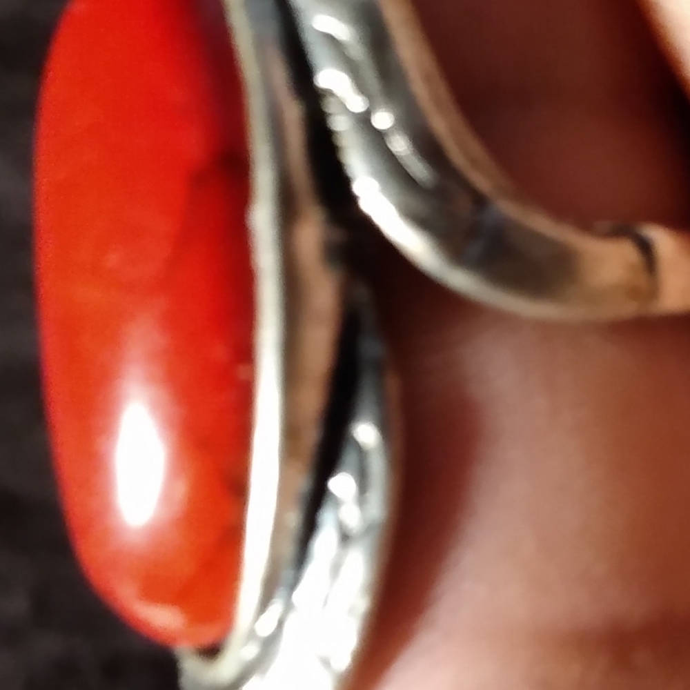 Ring - Picture 3 of 6